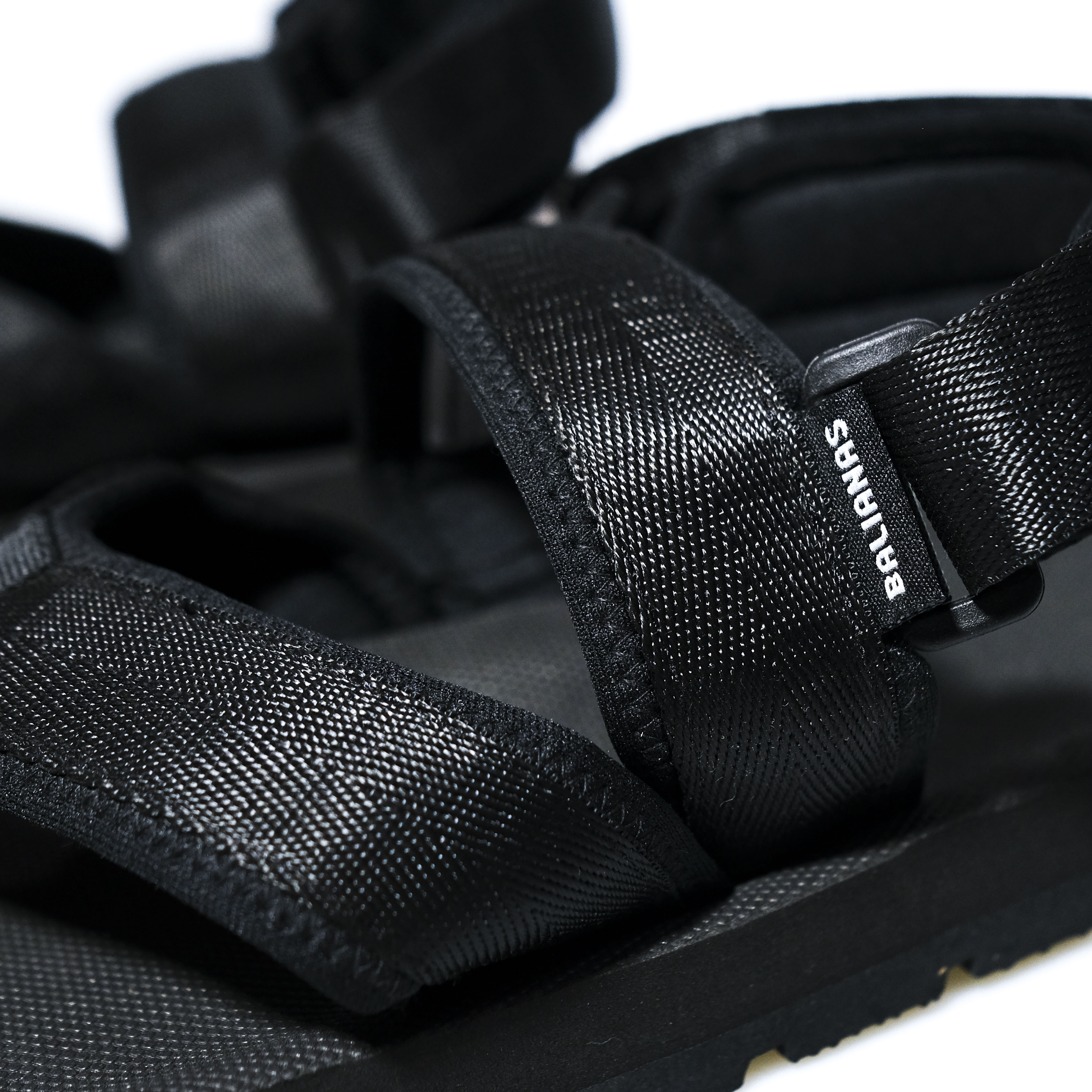 Sore Balianas Black